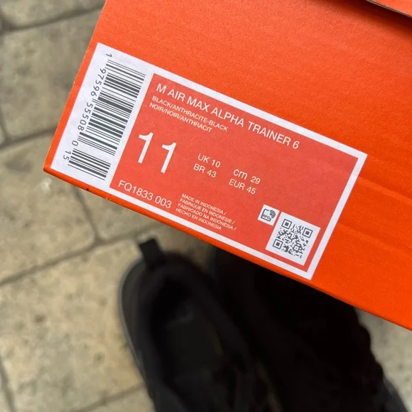 Nike Air Max Men's Black Sneakers - Picture 15 of 15